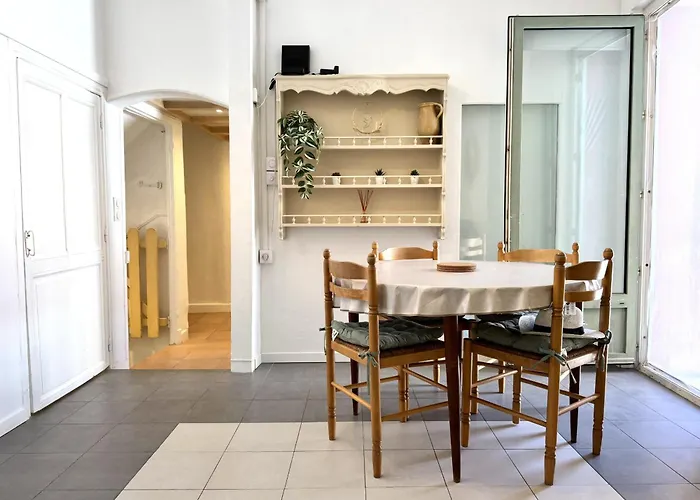 C Ot Maison De La Place - Old Town アパート